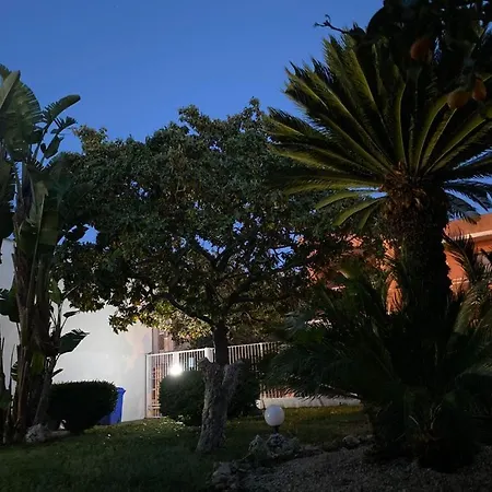 Bed & Breakfast Viro House *