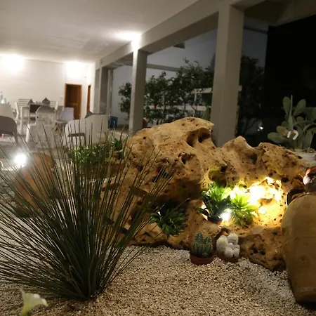 Viro House Bed & Breakfast Squinzano