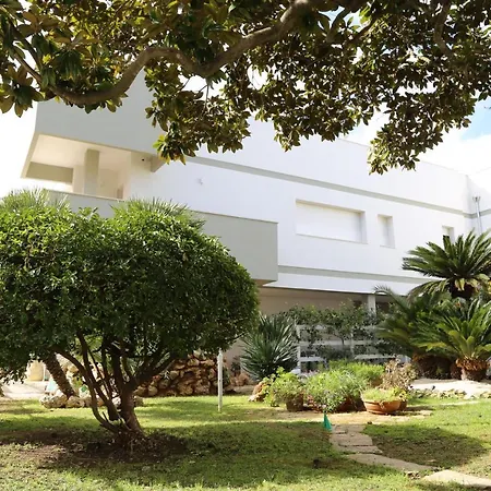 Viro House Bed & Breakfast Squinzano