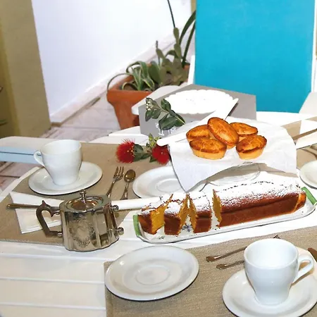 Bed & Breakfast Viro House *