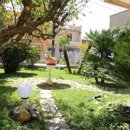 Bed & Breakfast Viro House