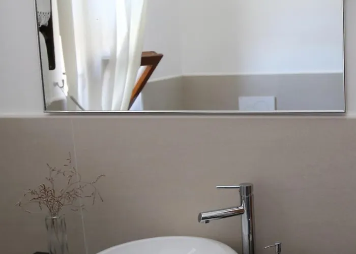 Viro House Frühstückspension 4*